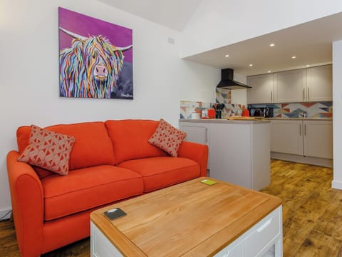 Open plan living space | Cobbler’s Cottage, Glendale