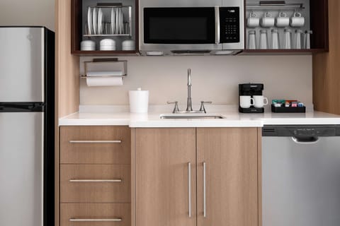 Fridge, microwave, dishwasher, coffee/tea maker