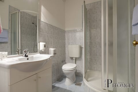 Double Room, Terrace, Sea View (1st Floor) | Bathroom | Shower, free toiletries, hair dryer, towels