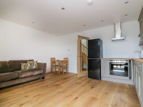 Cottage | Private kitchen | Cookware/dishes/utensils