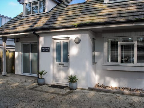 Cottage | Exterior detail