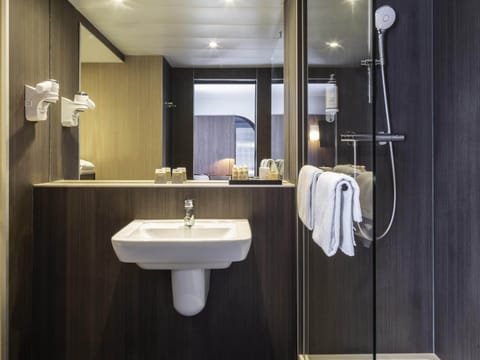 Premium bedding, Select Comfort beds, minibar, in-room safe