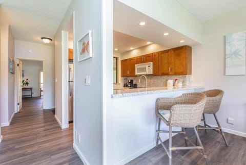 Condo, 1 Bedroom | Private kitchen | Fridge, oven, coffee/tea maker, toaster