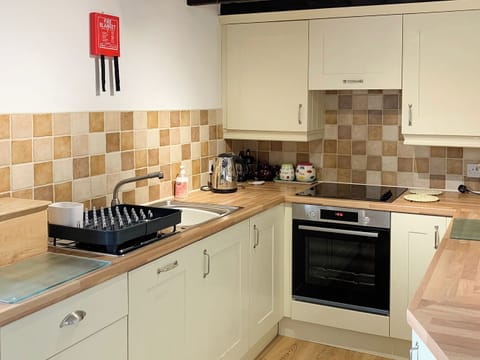Kitchen area | Rock Cottage, Crosthwaite