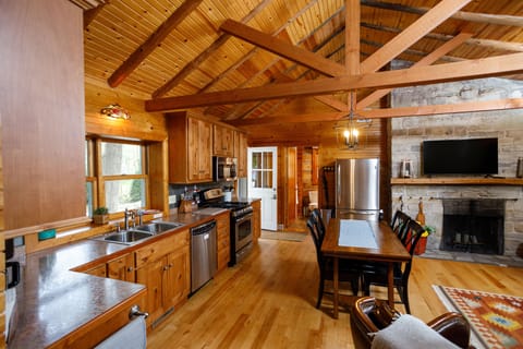 Full modern kitchen and dining area