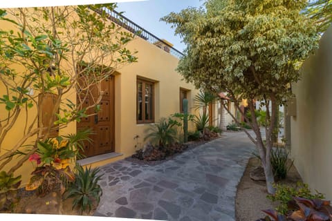 2 BD & 2 BR  Home very Close of Lap Pool and Community Pool in Founders