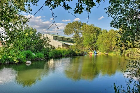 Powell Vacation Rental | 6BR | B4A | 5,000 Sq Ft | Step-Free