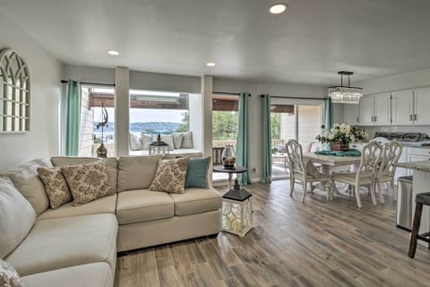Point Venture Vacation Rental | 4BR | 3.5BA | 1,890 Sq Ft | Stairs Required