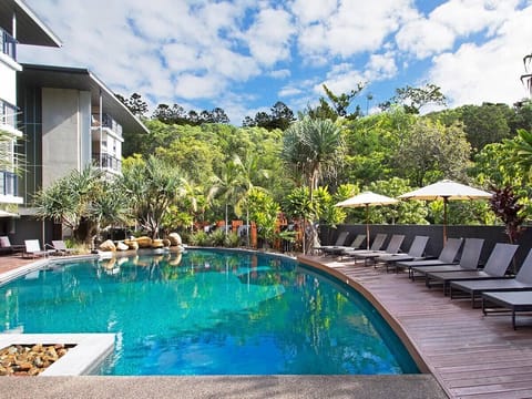 Enjoy the gorgeous heated tropical lagoon pool and kid-friendly wading pool.