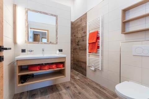 Apartment Buchenstein - Mittermoos organic farm Farm Stay in Salzburgerland