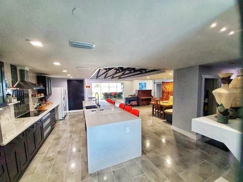 Huge entertaining kitchen complete with two sinks and 36" cooktop