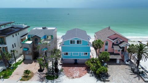 Serenity By The Sea - Beachfront Townhouse
