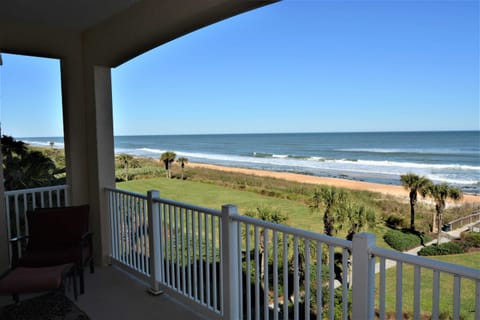 Direct Ocean Front View.