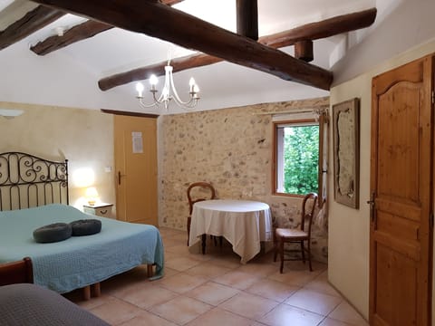 Family Room (Les Spacieuses) | Individually decorated, individually furnished, free cribs/infant beds