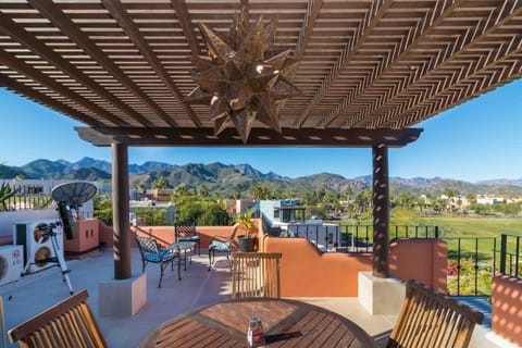 House, 2 Bedrooms | Exterior