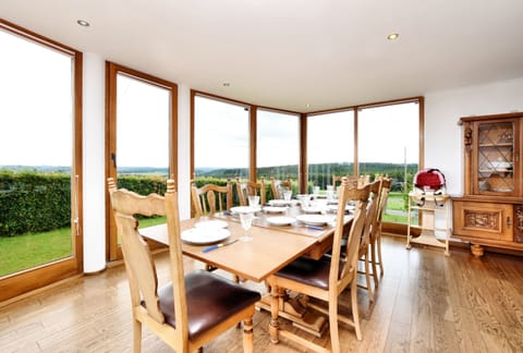 House | Dining