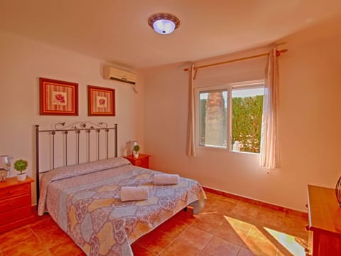 Property, Furniture, Window, Building, Comfort, Wood, Interior Design, Lighting, Floor