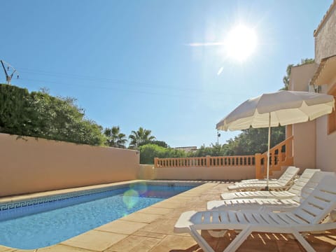 Sky, Water, Daytime, Plant, Azure, Shade, Swimming Pool, Building, Outdoor Furniture, Architecture