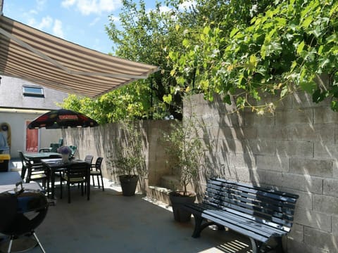 Property, Patio, Real Estate, Backyard, Courtyard, Building, Tree, Shade, Architecture, House