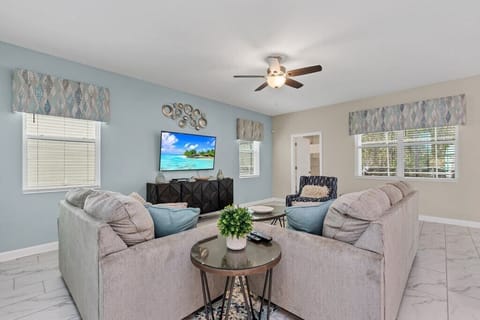2707BookmarkDrive,StoreyLake_10