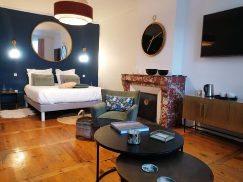 1 bedroom, Egyptian cotton sheets, premium bedding, Select Comfort beds
