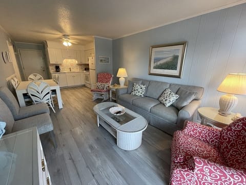 Welcome to A Place at the Beach II 1C!