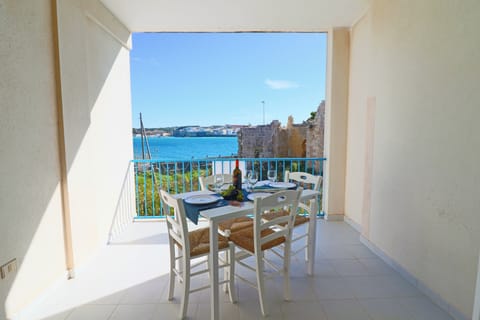 Apartment, 1 Bedroom, Balcony, City View | Outdoor dining