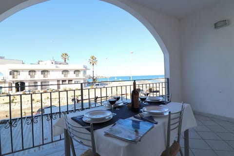 House, 1 Bedroom, Balcony, City View | Balcony