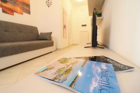 House, 1 Bedroom, Balcony, City View | Interior