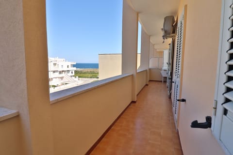 House, 2 Bedrooms, Balcony, City View | Property grounds