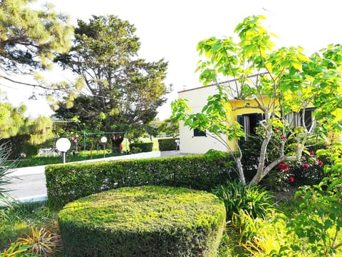 Villa, 3 Bedrooms, Garden View | Property grounds