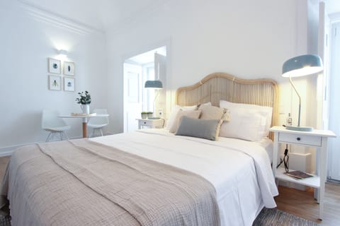 Minibar, desk, soundproofing, free cribs/infant beds