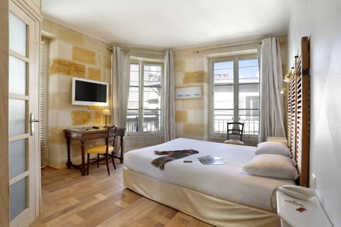 Superior Double Room | In-room safe, individually decorated, individually furnished, desk