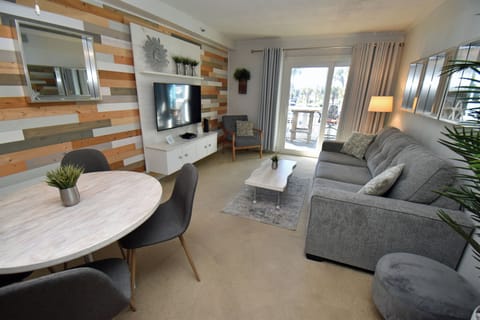 Welcome to Beach House 101!