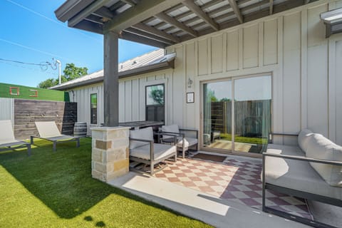 Fredericksburg Vacation Rental | 2BR | 2BA | 1,250 Sq Ft