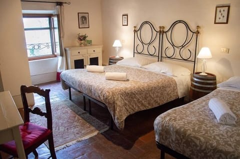 Triple Room | Free cribs/infant beds, free WiFi