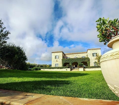 House, 5 Bedrooms, Smoking, Balcony | Exterior