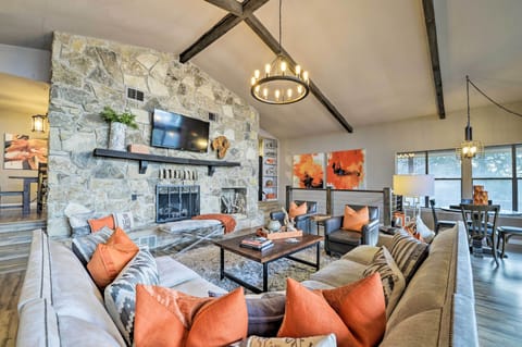 Granbury Vacation Rental | 4BR | 3BA | 3,130 Sq Ft | Stairs Required