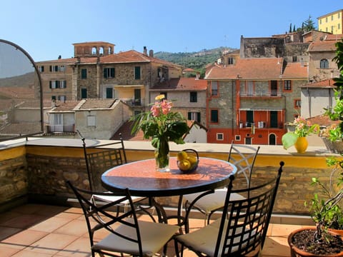 Property, Building, Town, Real Estate, House, Residential Area, Home, Apartment, Estate, Room