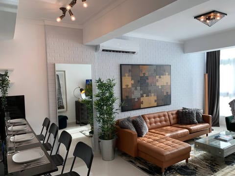 Beautiful Santo Domingo Apartment: Professionally decorated