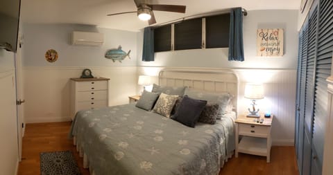 King-Sized Bed! Whisper Quiet Split AC! 4k HD Wall Mounted Smart TV!