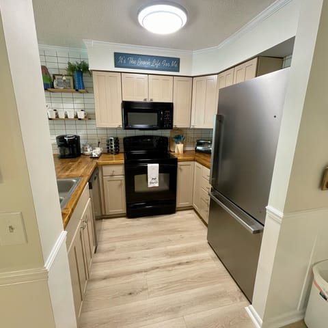 Fully equipped kitchen