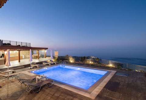 Beach/ocean view
