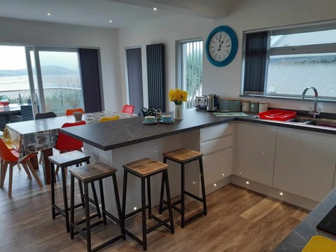  open plan kitchen diner