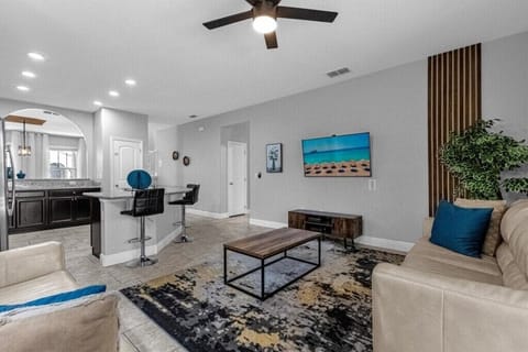 5357OakbourneAve(2)