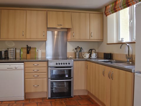 Kitchen | Orchard Cottage - Orchard Farm, Bideford