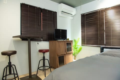 Double Bed Room | Living area | 32-inch flat-screen TV with digital channels, TV