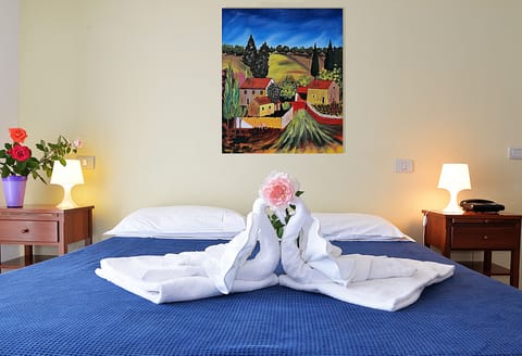 Room, 1 Bedroom, Accessible, Smoking | 1 bedroom
