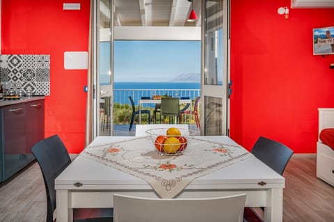 Studio, Smoking, Balcony | Dining room