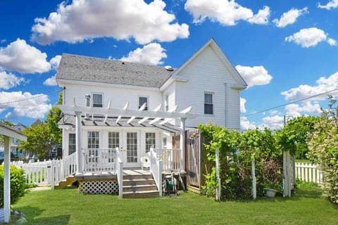 Chincoteague Island Vacation Rental | 4BR | 2.5BA | Stairs Required